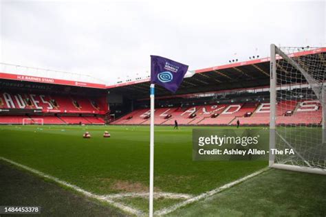 102,187 Sheffield United Stadium Stock Photos, High-Res Pictures, and ...