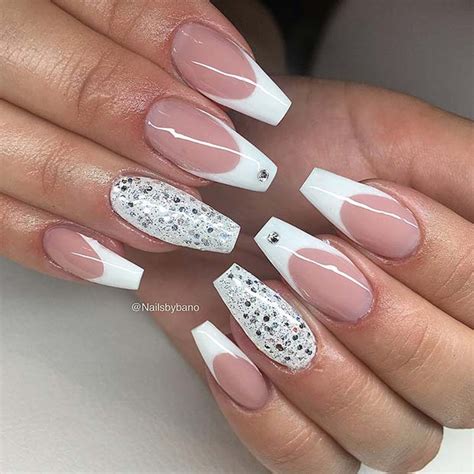 23 Elegant French Tip Coffin Nails You Need To See Stayglam