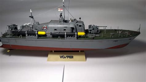 Expositor Vosper Fast Patrol Boat Perkasa Tamiya 172