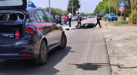 Incidente Stradale In Salento Scontro Tra Auto E Moto Muore 36enne