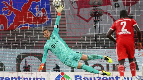 Duell Der Top Torh Ter Bei Bayern Gegen Frankfurt Den Neuer Auf Trapp