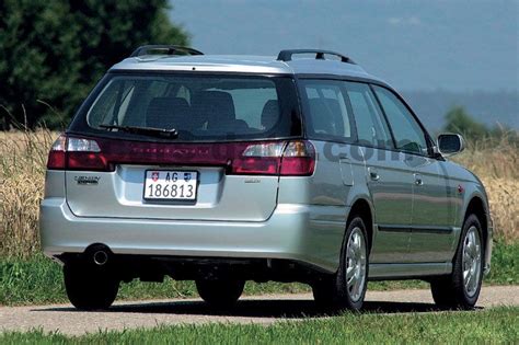 Subaru Legacy Touring Wagon images (2 of 8)