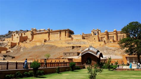 7 Best Places To Visit For 2 Days Trip Near Delhi Avis India