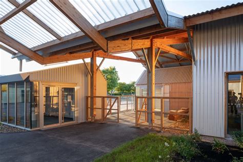 Ecole des Lucioles Une école sous le préau L Observatoire CAUE