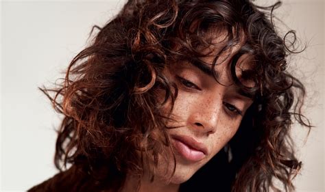 Curly Hair Bangs Men: How to Look Stylish with This Provocative Style!