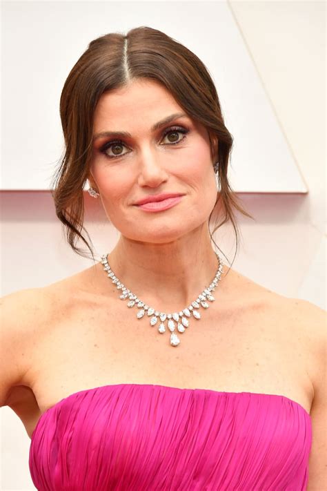 Idina Menzel At The 2020 Oscars Oscars Statement Necklaces 2020