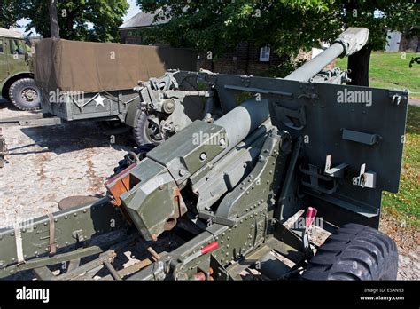 25 Pounder Pound Howitzer Artillery Hi Res Stock Photography And Images