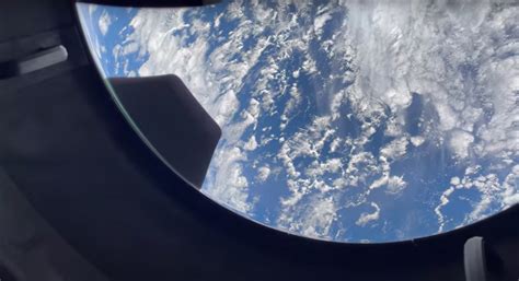 Watch SpaceX S Inspiration4 Astronauts See Earth Through Their Huge