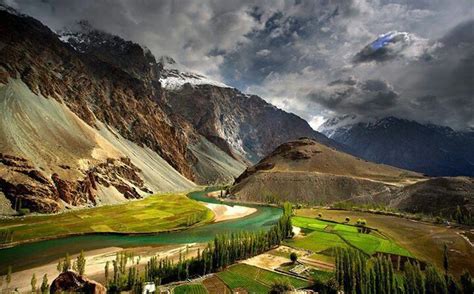 Beauty Of Phander Valley Gilgit Baltistan Pakistan Cool Places To