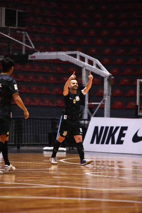 Ingressos à venda para Corinthians x Magnus pela final do Paulista LNF