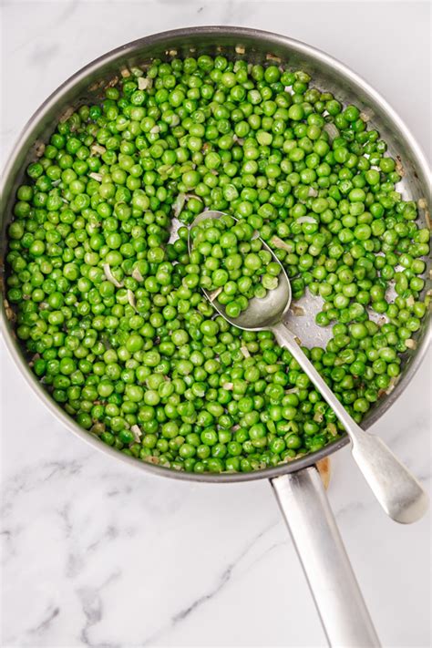 Sauteed Green Peas (Frozen Peas Recipe) - The Dinner Bite