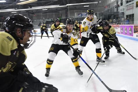 All Army Hockey tests team chemistry in first scrimmage | Article | The United States Army