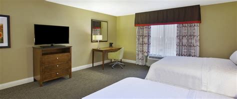 Hampton Inn and Suites Wichita Northeast Hotel