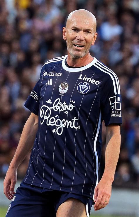 Photo Zinedine Zidane A Loccasion Des 100 Ans Du Parc Lescure