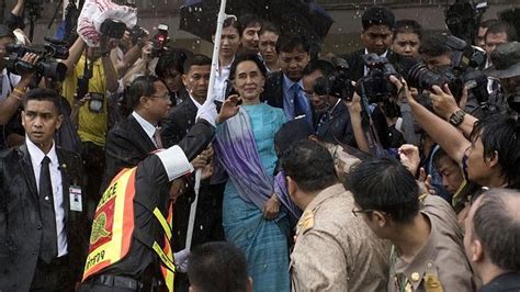 Thousands Welcome Myanmar’s Aung San Suu Kyi To Thailand The Australian