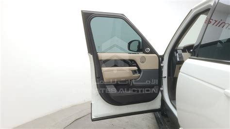 2020 Range Rover Vogue For Sale In UAE Emirates Auction