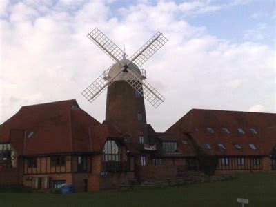 Caldecotte Arms Windmill, Milton Keynes, UK - Windmills on Waymarking.com