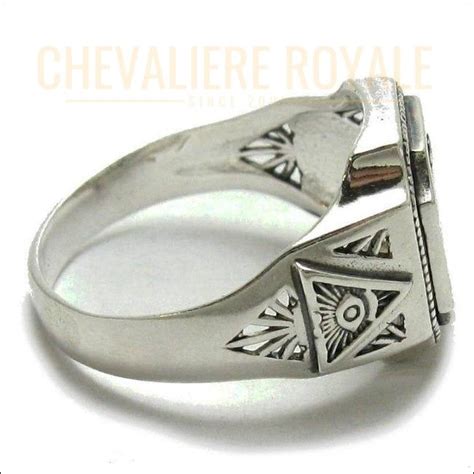 Chevalière homme maçonnique le symbole équerre et boussole Bague