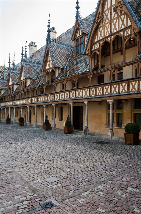 Hospices de Beaune - Best Photo Spots