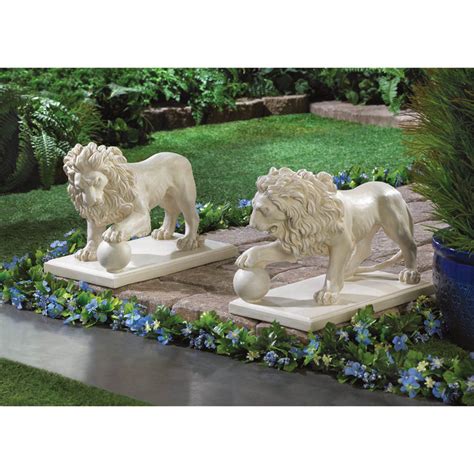 Regal Lion Statue Duo Sigma Distributors