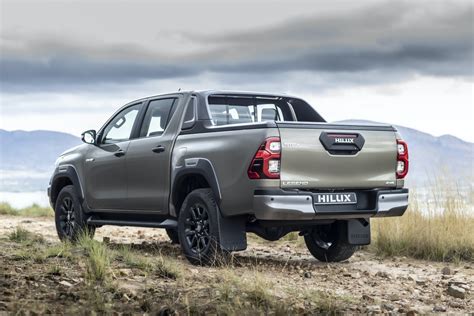 FRESH BAKKIE ALERT TOYOTA HILUX LEGEND RS Motor Magazine