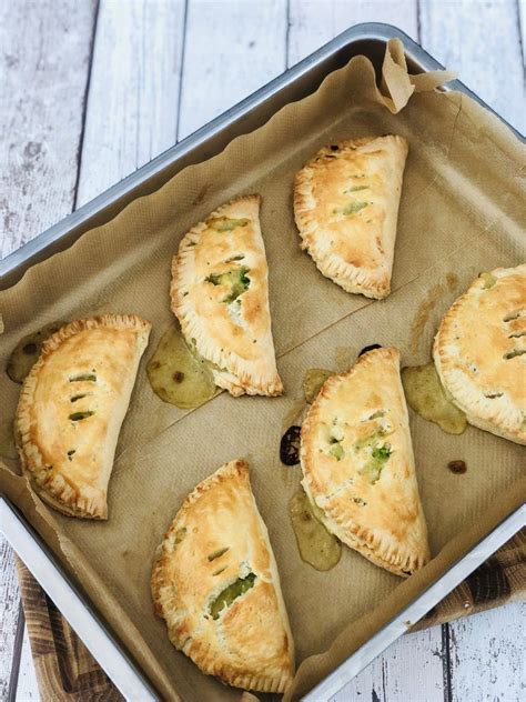 Super Easy Vegetable Pasty Recipe Gorgeous Vegetarian Pasties Great