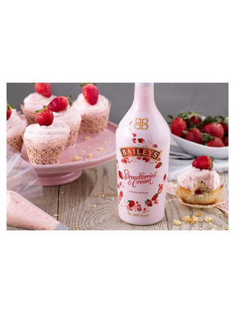 Baileys Strawberries And Cream Limited Edition 70 Cl 17 Rasch Vin And Spiritus