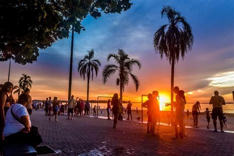 Praia de Santa Terezinha abre temporada de verão de olho no turismo