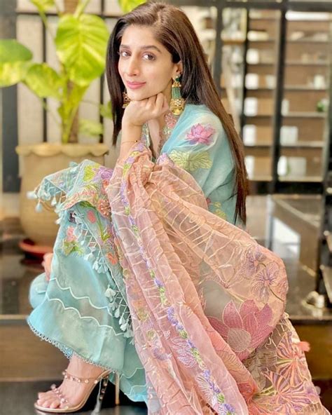 Mawra Hocane Shines In Designer Amaltaass Festive Dress Pictures Lens