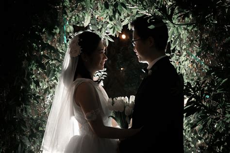 wedding themes   lakeside weddings