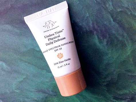 Drunk Elephant Umbra Tinte Sunscreen Review