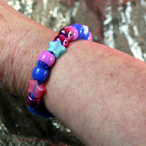 Beaded Pipe Cleaner Bracelets | ThriftyFun