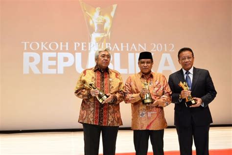 Tiga Tokoh Nasional Raih Anugerah Tokoh Perubahan Republika