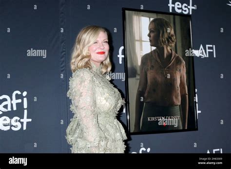 The power of the dog film kirsten dunst hi-res stock photography and