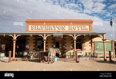 Ghost town Silverton in outback New South Wales and the Silverton Hotel ...