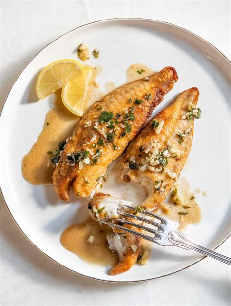 Pan Fried Bass With Lemon Garlic Herb Sauce Leite S Culinaria