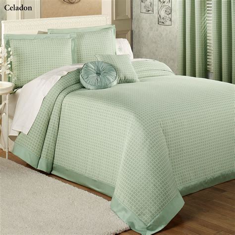 zephyr reversible bedspread