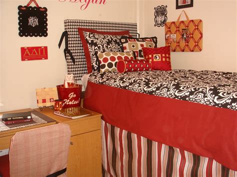 Decor 2 Ur Door Dorm Room Bedding And Decor Dorm Room Decorating