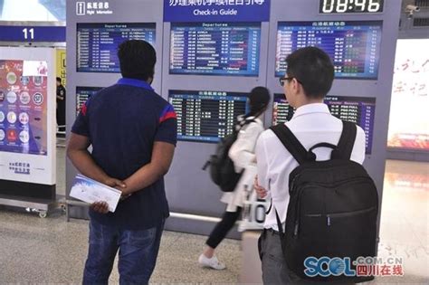 成都機場已有上百航班因暴雨延誤 上萬名旅客滯留 每日頭條