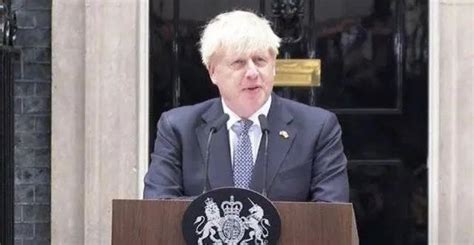 宣布辞职！英国首相约翰逊辞去保守党领袖职务，将留任至“新领导人就位”