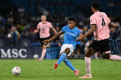 Napoli come Neres nessuno 3 assist e 1 gol il brasiliano è il 12