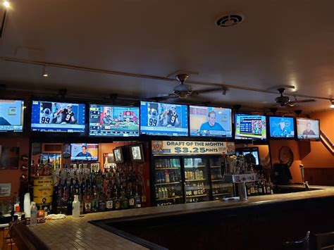 Coachs Sports Bar And Grill Erie