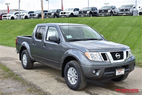 New Nissan Frontier Sv D Crew Cab In Akron N Fred Martin