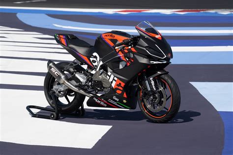 Aprilia Presenta El Nuevo Trophy En Italia Con La RS 457 Una Moto Apta