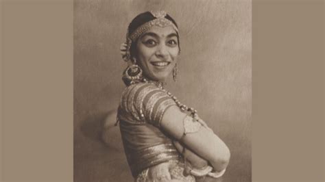 Zohra Sehgal Biography: Birth Anniversary, Early Life, Education, Early ...