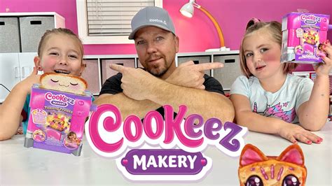 Cookeez Makery Toasty Treatz Toaster Unboxing And Review Toasty