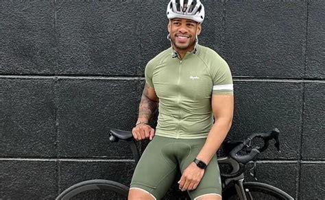 Demarco Morgans Eye Catching Bulge Pics Cause A Stir Naked Male