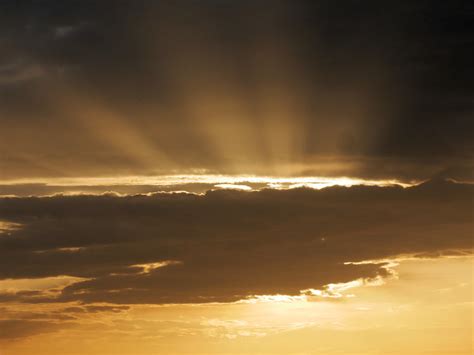 Sun Burst Sun Bursting Through The Clouds Laurent Flickr