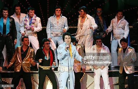 Elvis Impersonators Las Vegas Photos and Premium High Res Pictures ...