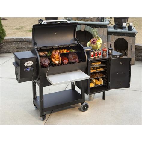 Louisiana Grills Pecan 40-lb Wood Pellets in the Grill Pellets ...